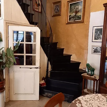 Bed and Breakfast D Hotes Les Remparts Saint-Cyprien (Dordogne)