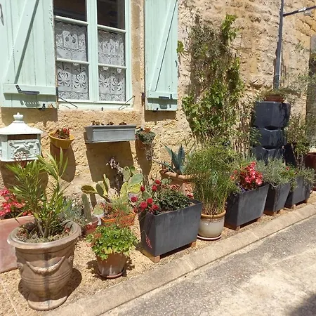 D Hotes Les Remparts Bed and breakfast *